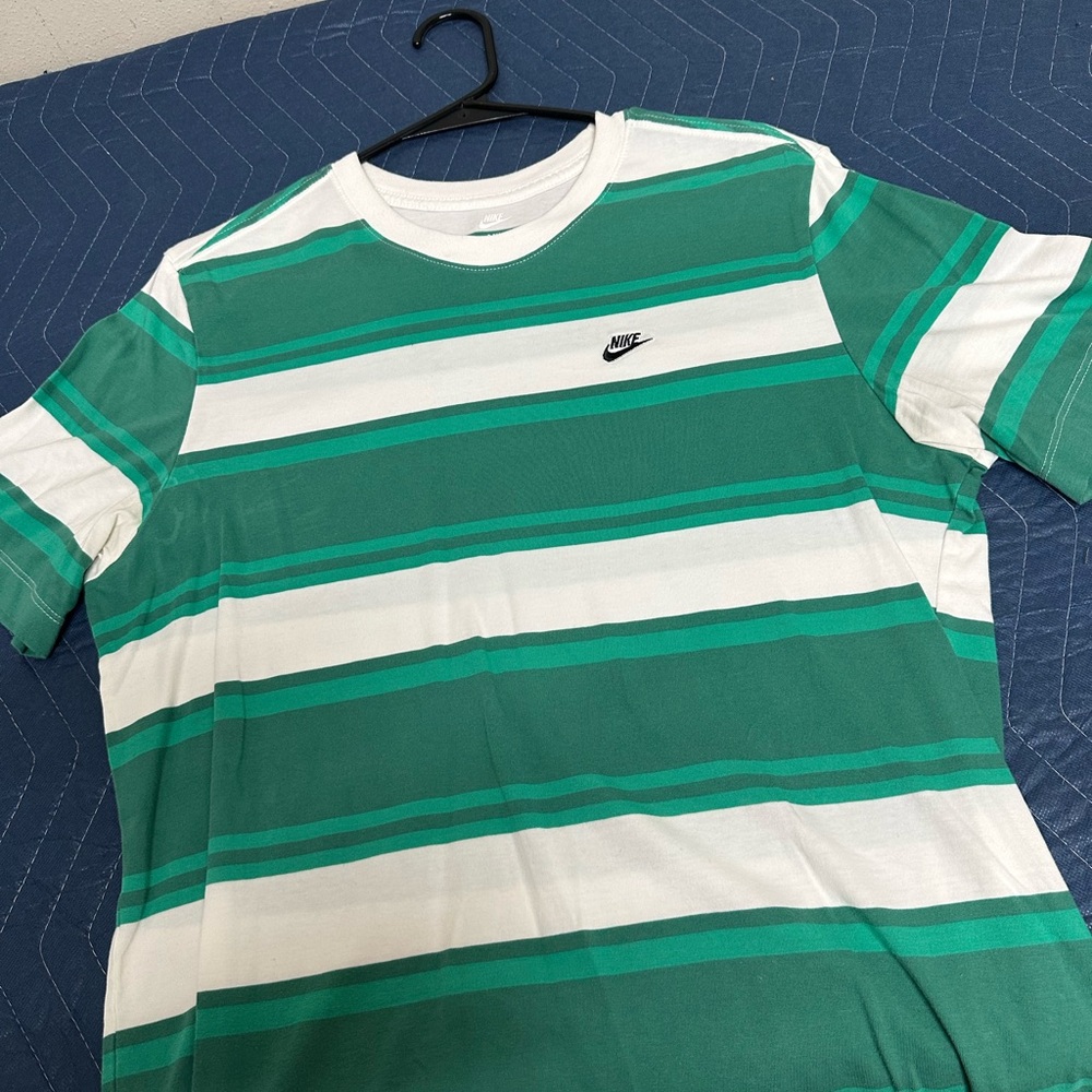 Nike Green and White Short Sleeve Tee